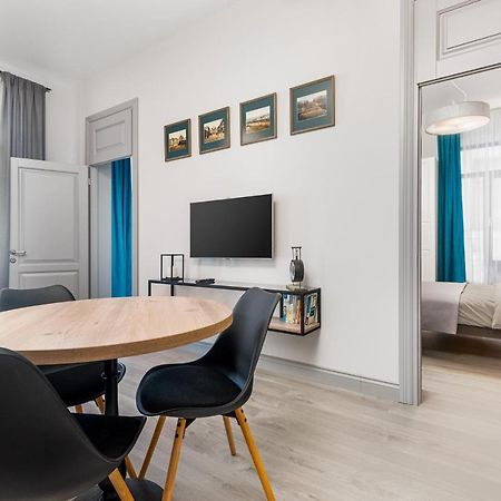 Квартира С Балконом И 2 Спальнями "Na Knyazheskoy" Apartamento Odesa Exterior foto