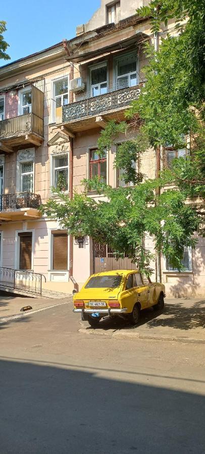 Квартира С Балконом И 2 Спальнями "Na Knyazheskoy" Apartamento Odesa Exterior foto